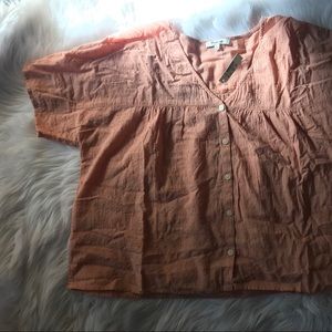 Rhyme button front top